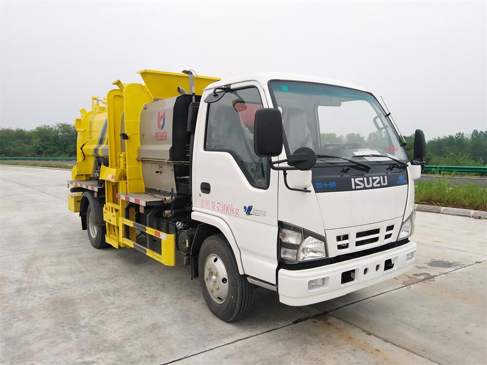 6方餐廚垃圾車-慶鈴五十鈴國(guó)六6方廚余泔水餐廚垃圾車廠家（方罐）