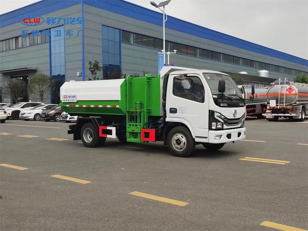 5方掛桶式垃圾車(chē)-東風(fēng)多利卡5方掛桶式垃圾車(chē)廠家