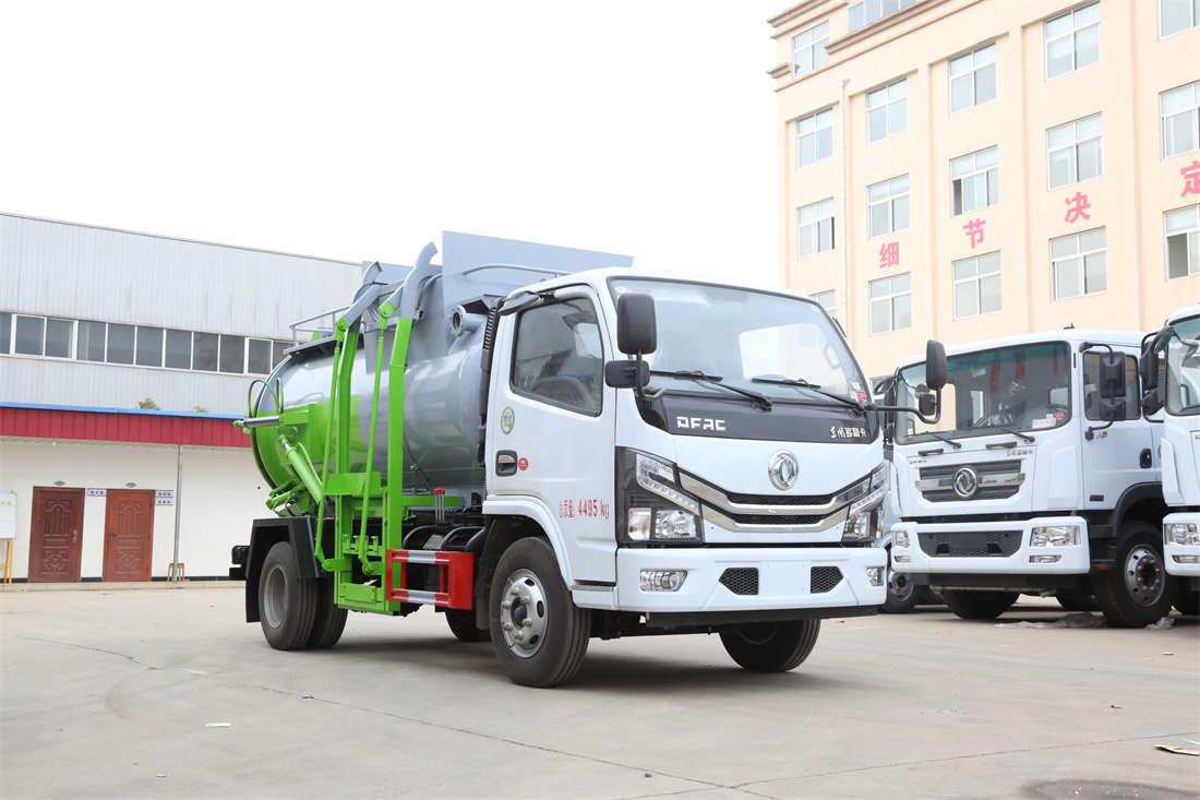 5方餐廚垃圾車-東風(fēng)多利卡國(guó)六5方廚余泔水餐廚垃圾車廠家（圓罐）